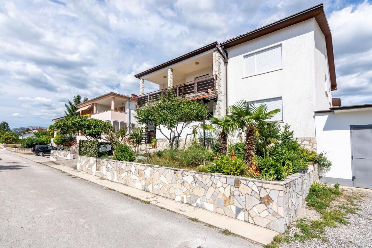 Apartment Buzet 17562A エクステリア 写真