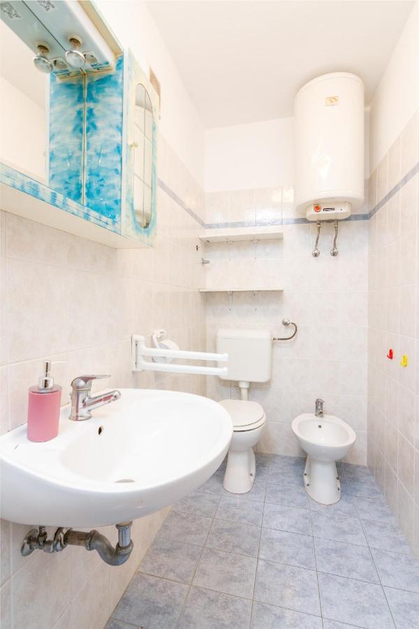 Apartment Buzet 17562A エクステリア 写真
